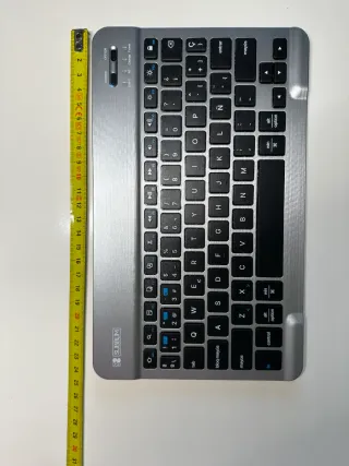 Tastiera wireless e cuffie Bluetooth