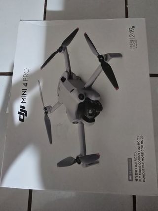 DJI Mini 4 Pro Fly More Combo Plus (RC2)