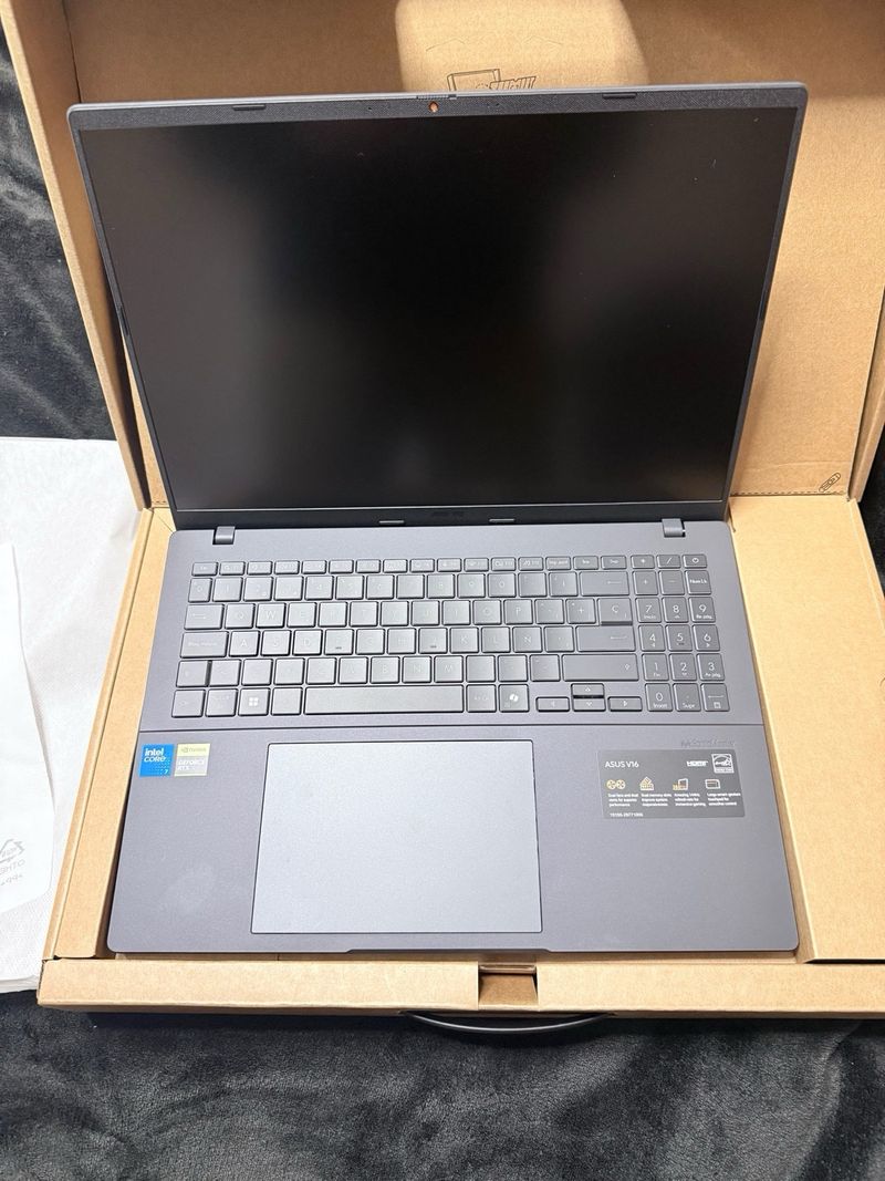 Portátil Gamer ASUS V16 afbeelding 6