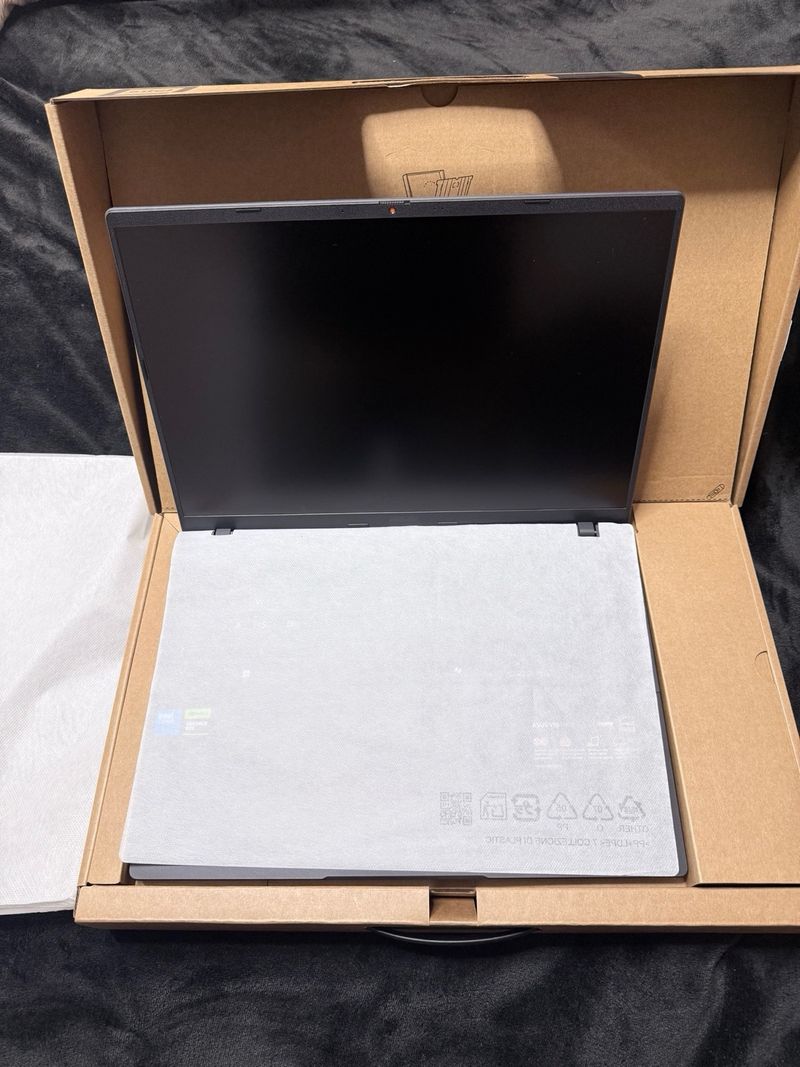 Portátil Gamer ASUS V16 afbeelding 5
