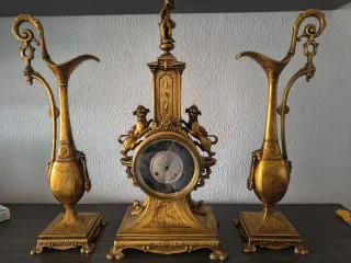 Reloj de ormolu de J.Marti Pieza Única