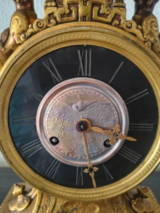 Reloj de ormolu de J.Marti Pieza Única