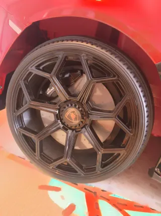 Lamborghini Aventador coche eléctrico Burdeos