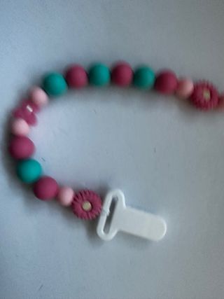 Prendedor de chupeta de silicone