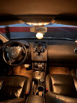 Nissan Qashqai+2 2010