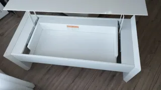 Mesa de centro elevable blanca