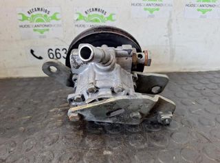 Nissan 111553 bomba de dirección trade