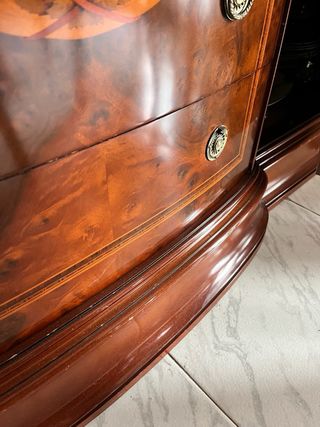 Aparador antiguo madera y cristal