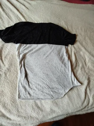 Camiseta Pull and Bear bicolor