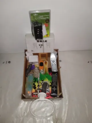 Grifo de bidé y caja con accesorios