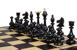 Ajedrez de madera Beskid. Nuevo.