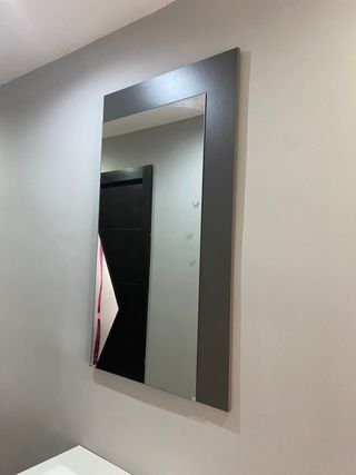 Mueble de pasillo con espejo