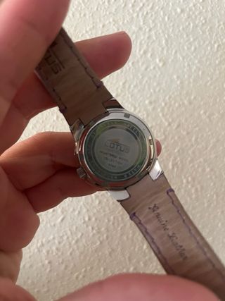 Reloj Lotus Mujer Lila y Plata