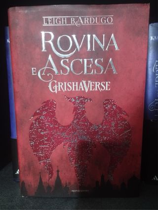 libri tenebre e ossa