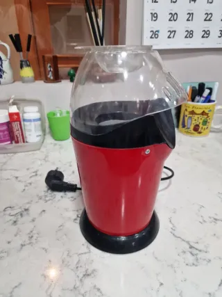 Máquina de palomitas roja