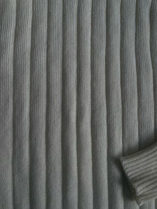 Jersey cuello alto canalé blanco