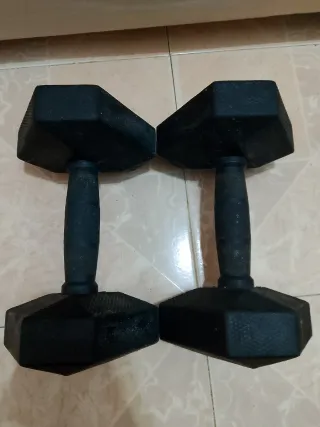 Par Mancuernas Hexagonales Decathlon 7.5 Kg