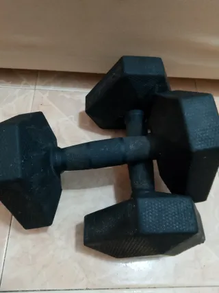 Par Mancuernas Hexagonales Decathlon 7.5 Kg