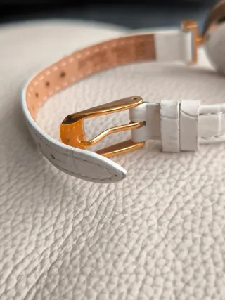 Reloj Folli Follie Blanco y Dorado Mujer