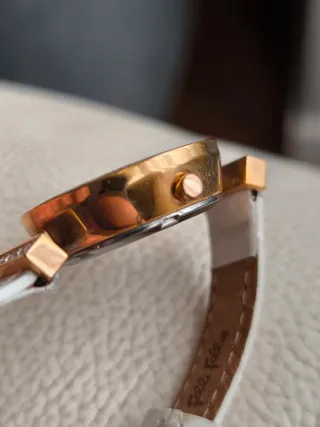 Reloj Folli Follie Blanco y Dorado Mujer