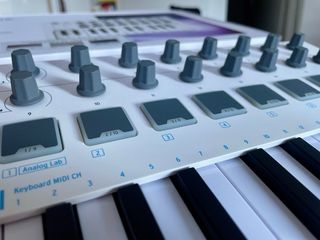 Teclado MIDI Arturia Minilab MK2