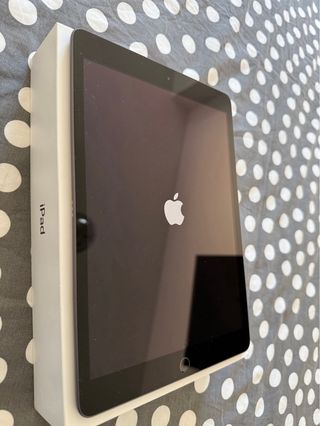 iPad 8ª Gen 32GB Gris Espacial