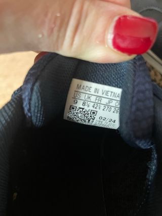 Zapatillas Adidas Azul Marino y Blanco