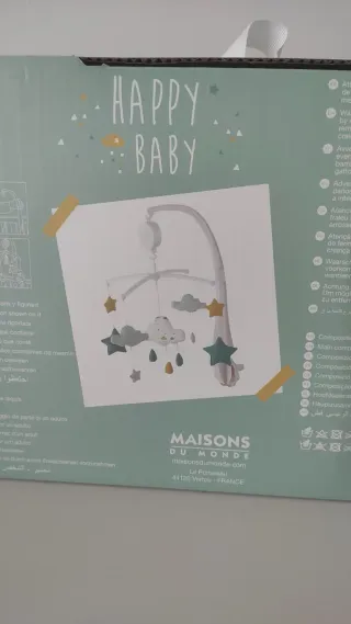 Móvil cuna musical nubes y estrellas