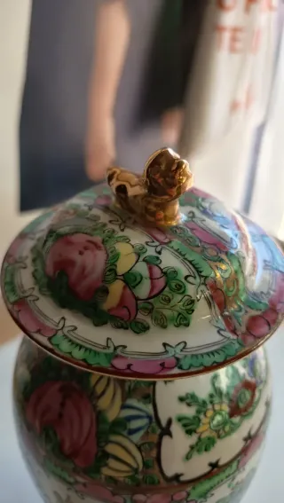 Pote de Porcelana Multicolor Made in Macau