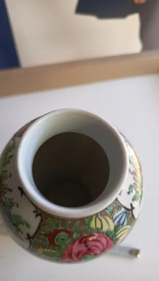 Pote de Porcelana Multicolor Made in Macau