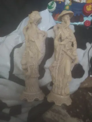 Pareja figuras decorativas