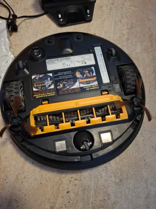 Robot Aspirador LG HOM-BOT Rojo