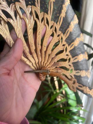 Abanico Luis Colomina Siglo XIX Oro y Gris