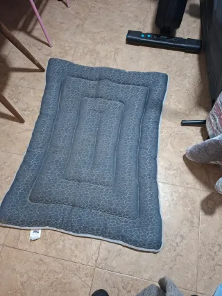 Cama para perro acolchada