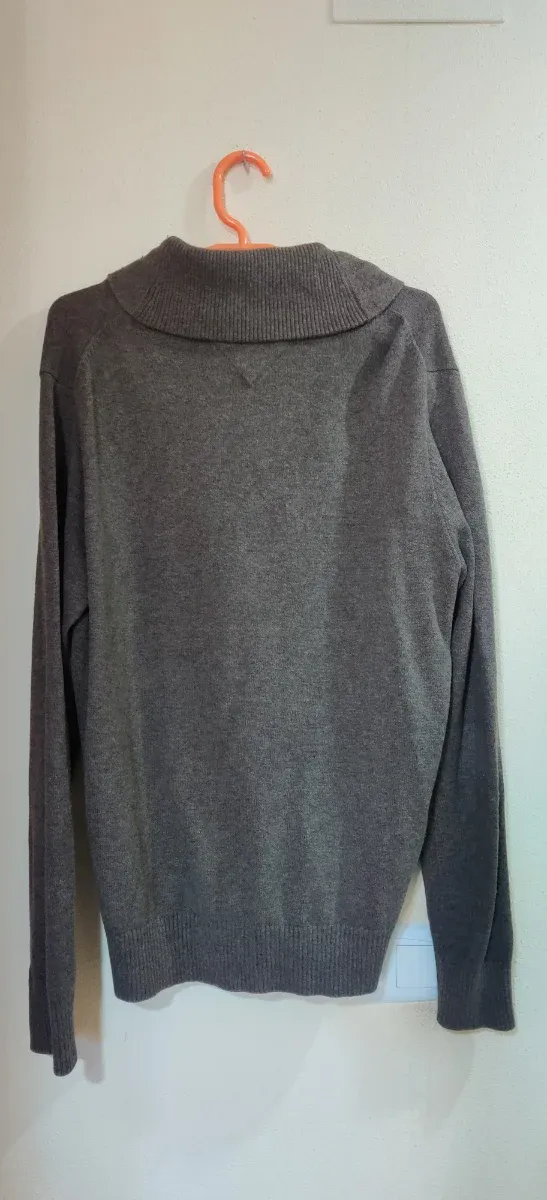 Suéter Tommy Hilfiger Gris