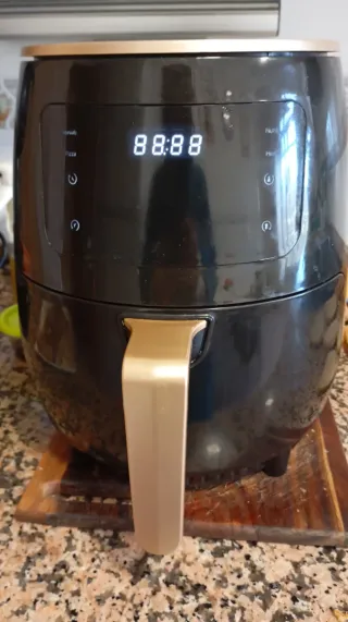 Freidora de Aire 3L Negra y Dorada