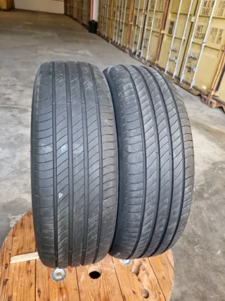 Vendo 2 Neumáticos en perfecto estado