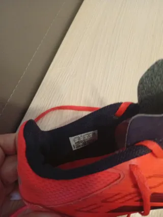 Botas fútbol Adidas T.36 césped artificial