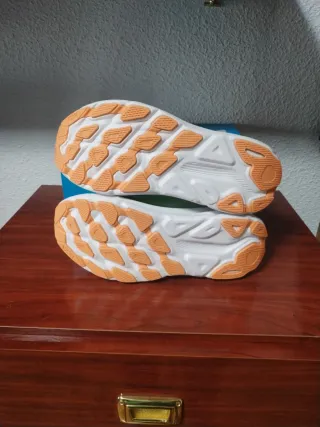 Hoka W Clifton 9 Verdes talla 39 1/3