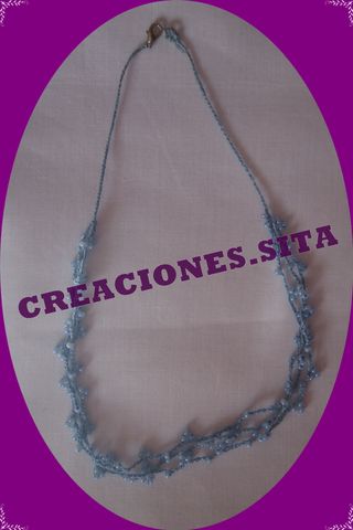 Collar de abalorios.