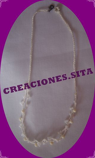 Collar de abalorios.