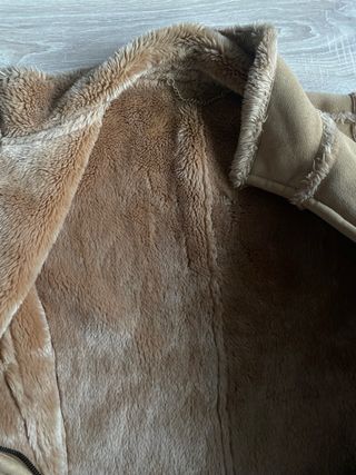 Abrigo estilo ante beige/marrón