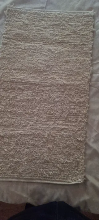 Alfombra Jarapa 105x56cm. Prácticamente sin uso.