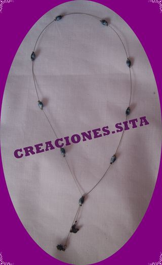Collar de abalorios.