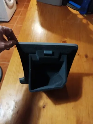 Guantera izquierda Passat B6