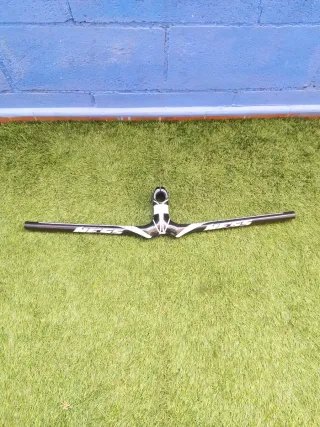 Manillar integrado CARBÓN NESS 700x90mm +6°. NUEVO