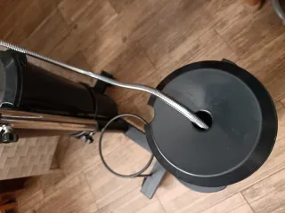 Lavacabezas portátil con bomba de agua