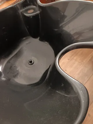 Lavacabezas portátil con bomba de agua