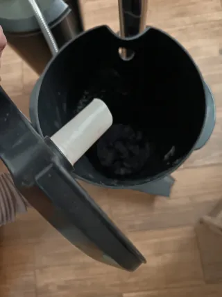 Lavacabezas portátil con bomba de agua