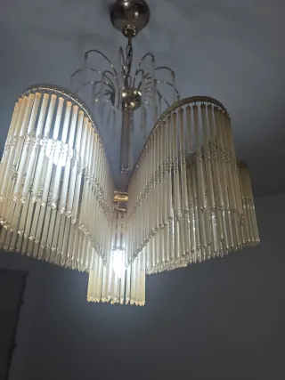 Lámparas de salón doradas y transparentes